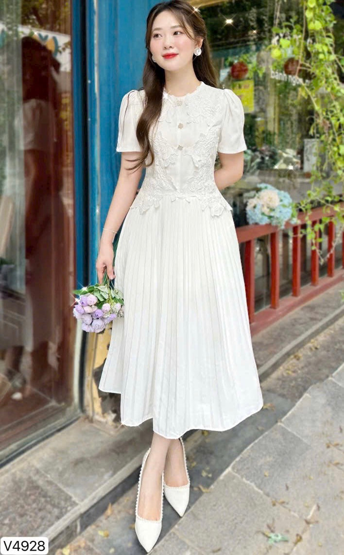 Dress V4928