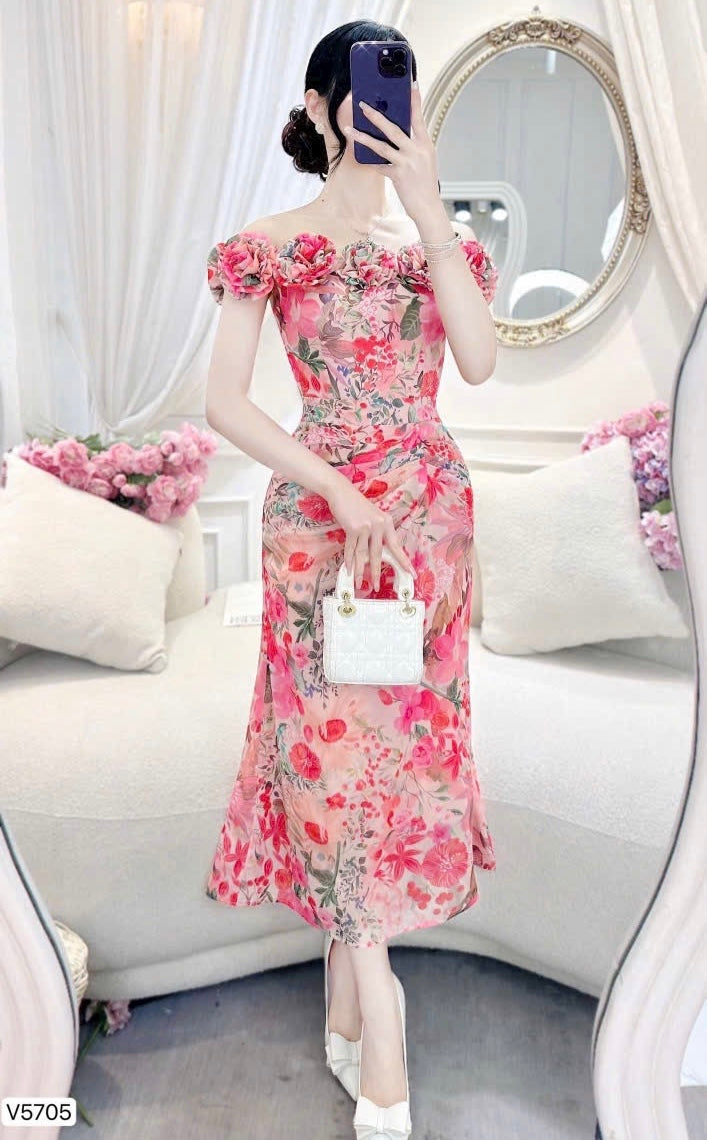 Dress V5705