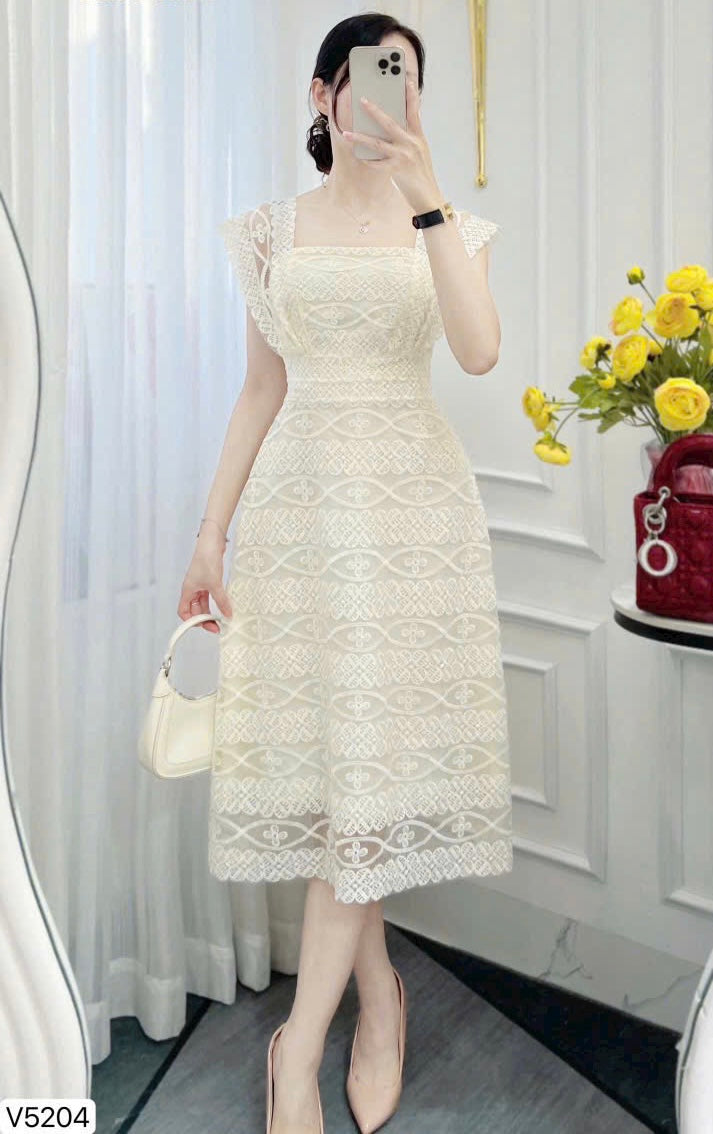 Dress V5204
