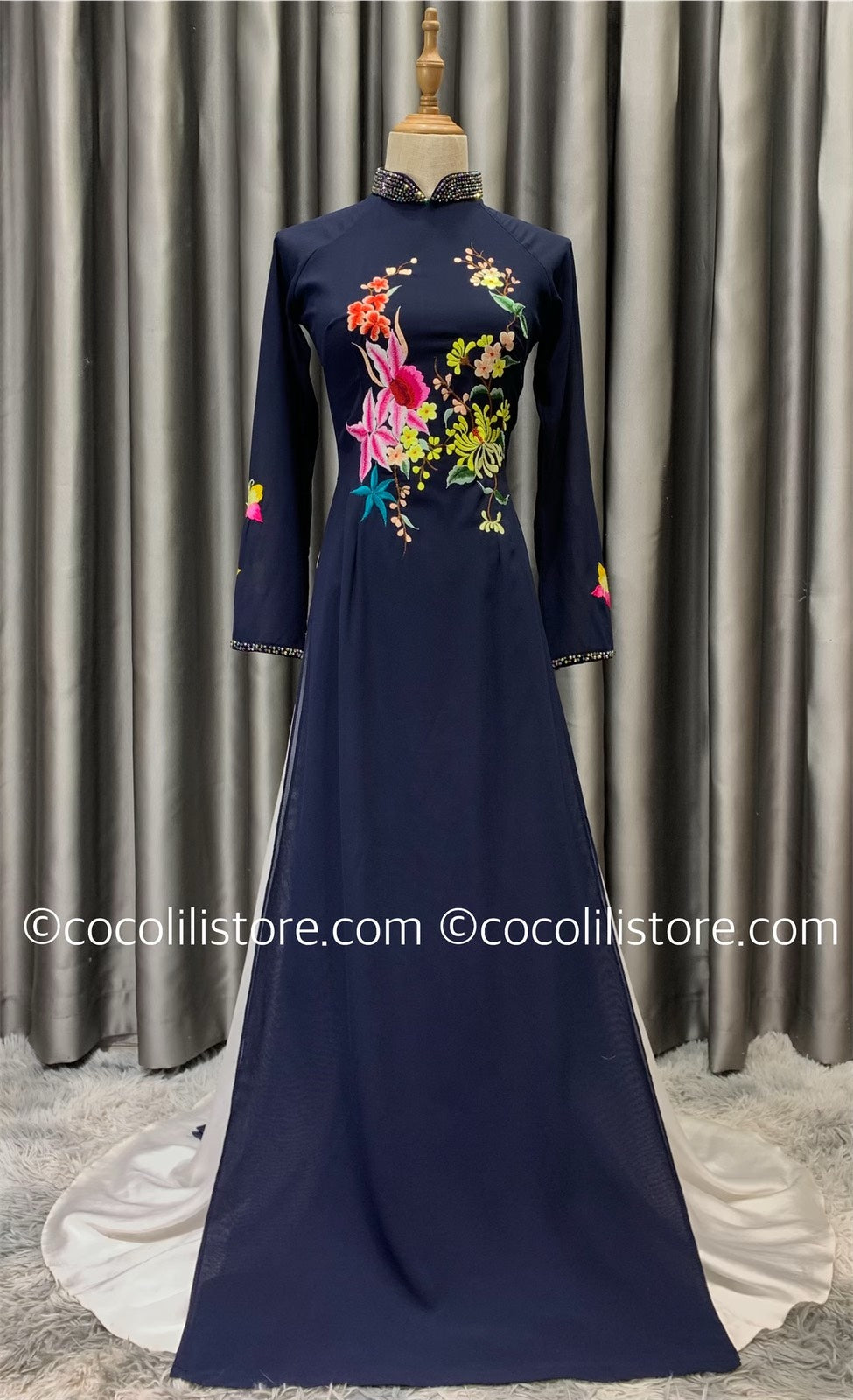 C69 4303 only áo - Áo dài chiffon màu xanh than thêu hoa đính cổ pha lê